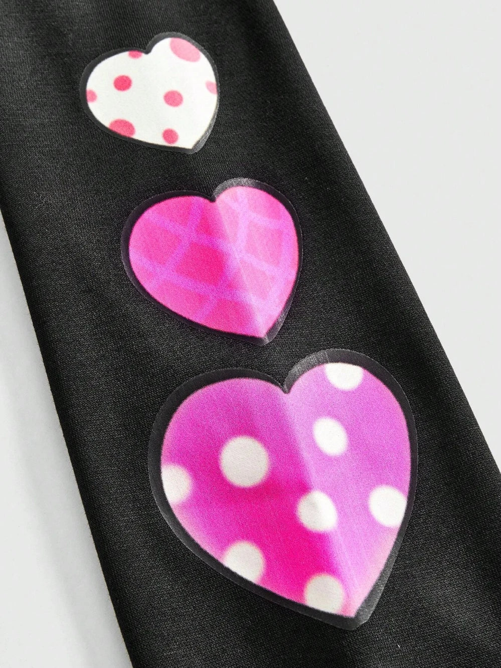 Oso títere rosa con una apariencia adorable y aterradora. Sudadera con capucha de forro polar cálido para mujer, ropa informal de calle, estilo hipster, holgada.