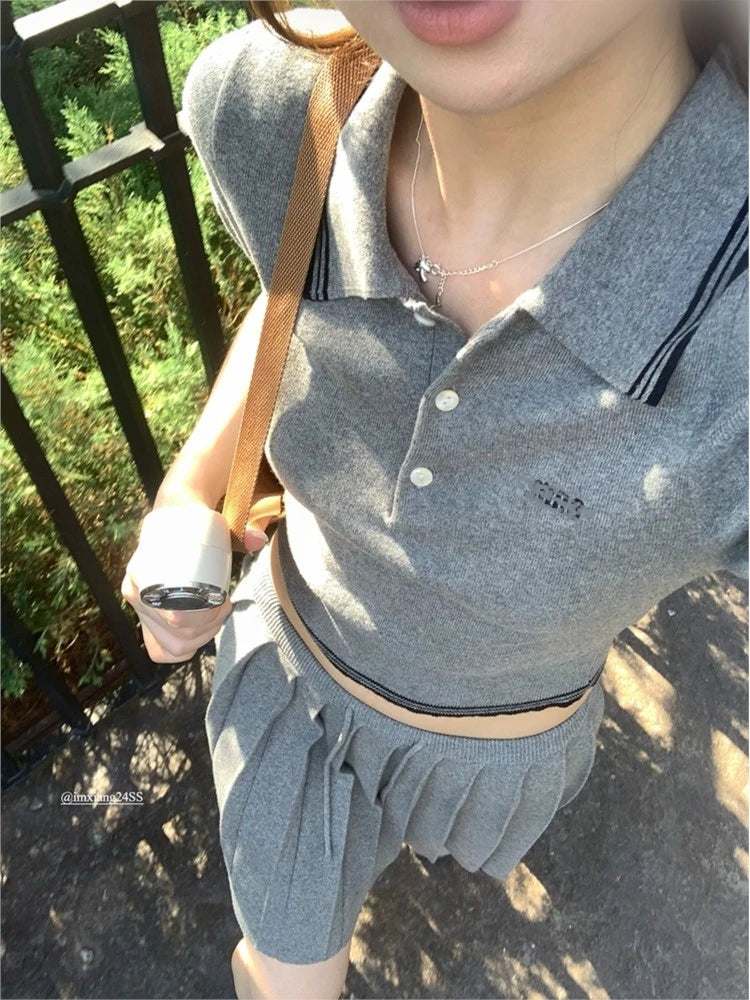 Conjunto informal de dos piezas de punto para otoño, falda corta plisada con top corto de manga corta para mujer, conjunto de tejido de moda coreana, nuevo