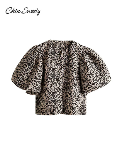 Blusas de manga abullonada con estampado de leopardo para mujer, blusas de verano 2025 con cuello redondo, botones sueltos, tops cortos que combinan con todo, ropa de calle de moda para mujer