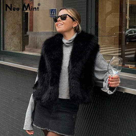 Faux Fur Vest Women  Winter Warm Fake Fox Fur Sleeveless Jacket Coats Chic Fluffy Waistcoat Autumn Outerwear Gilets