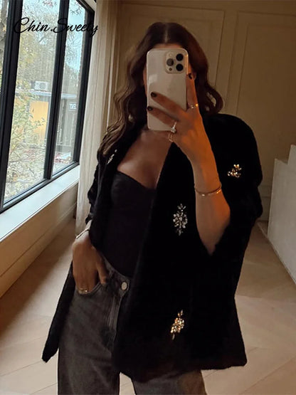 Abrigo de piel con joyería vintage para mujer, chaqueta holgada de manga larga con cuello redondo y felpa negra de invierno, abrigo grueso y cálido elegante para mujer