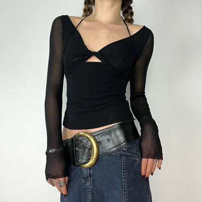 Elegante top negro sexy con corte frontal para mujer, camiseta de malla de manga larga con cuello en V, estilo halter, estilo vintage ajustado para otoño.