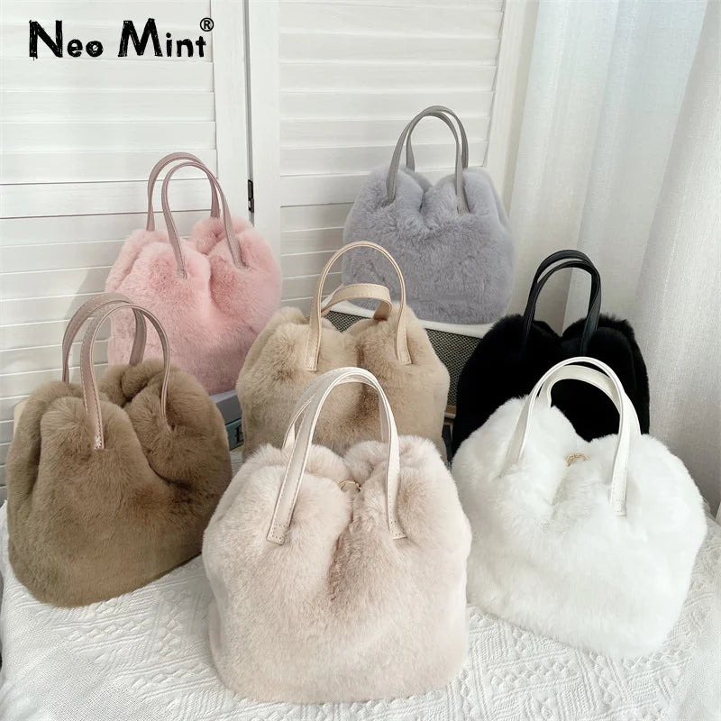 Impresionante bolso de mano tipo cubo de piel sintética de conejo suave para mujer, bolso de hombro de felpa esponjosa de invierno, elegante bolso de fiesta de moda urbana para chicas.