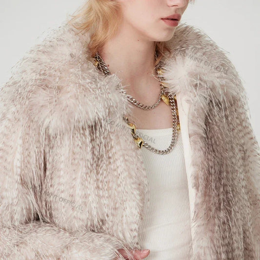 Abrigo de piel sintética de pavo real con degradado de invierno de diseñador exclusivo para mujer, chaquetas de piel con borlas peludas, prendas de abrigo elegantes Y3k para niñas.
