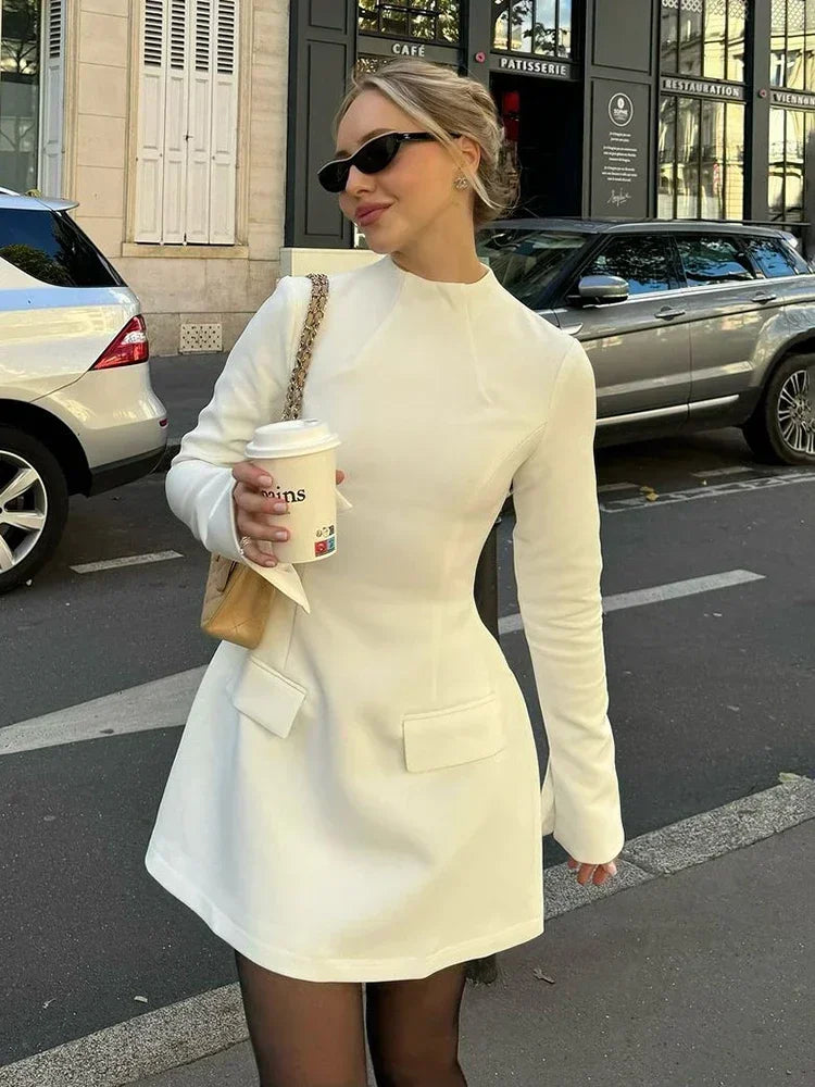 Elegante minivestido ajustado de manga larga para mujer, corte A, cintura alta, dos bolsillos, liso, para otoño e invierno, nuevo vestido de fiesta para mujer