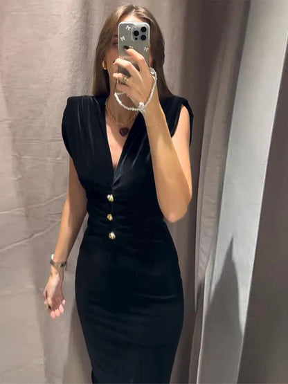 Elegante vestido largo plisado de terciopelo con escote en V para mujer, elegante vestido de noche vintage ajustado negro con una sola botonadura de metal sin mangas para mujer