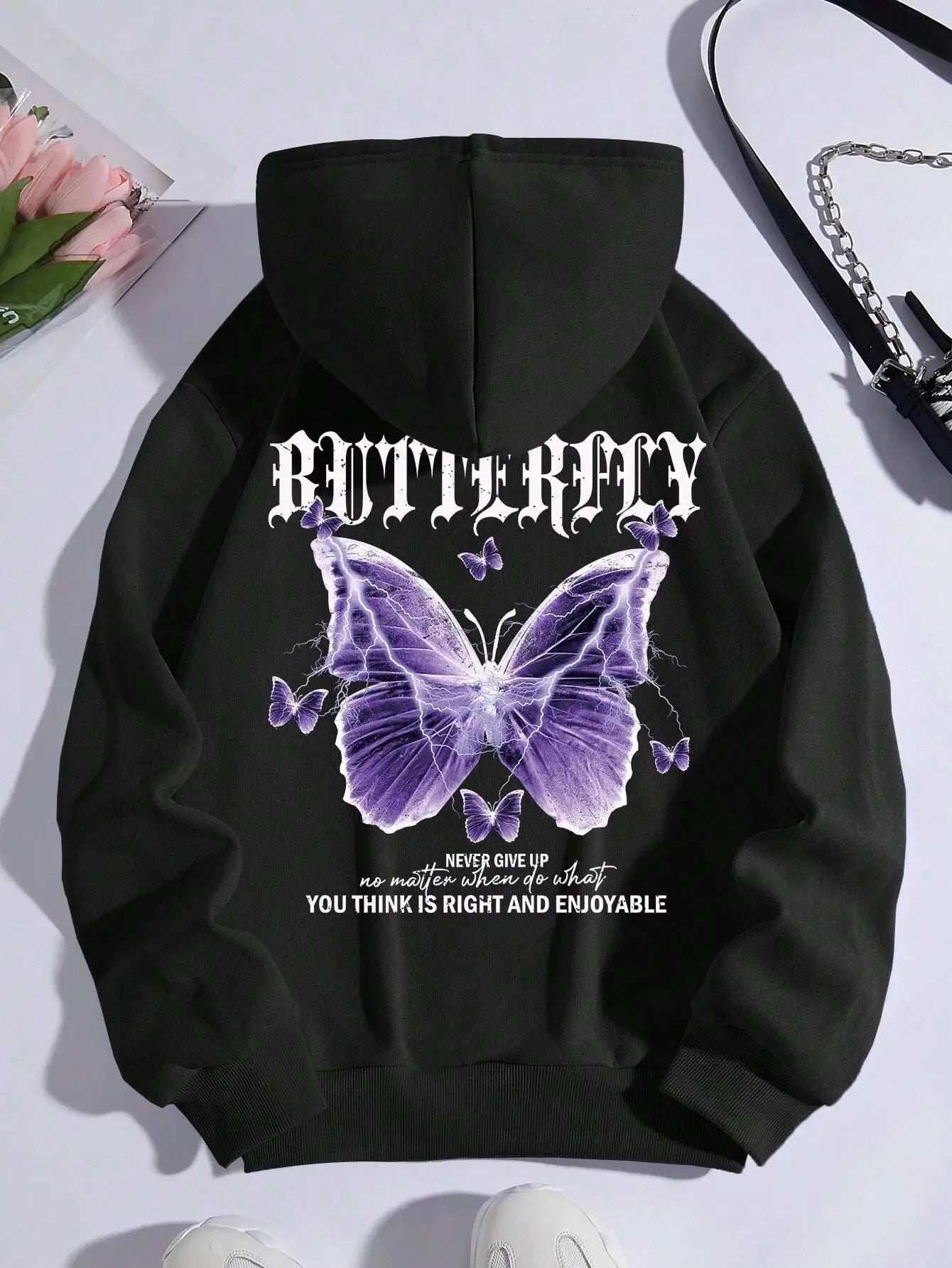 Hermosa sudadera con estampado de mariposa morada para mujer, sudadera con bolsillo de forro polar, sudadera informal sencilla, ropa de calle holgada de otoño para mujer