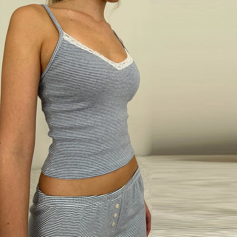 Conjunto de 2 piezas de pijama kawaii con cuello en V, camiseta sin mangas, top corto y pantalones cortos, ropa informal a rayas con ribete de encaje, estilo retro Y2K para mujer