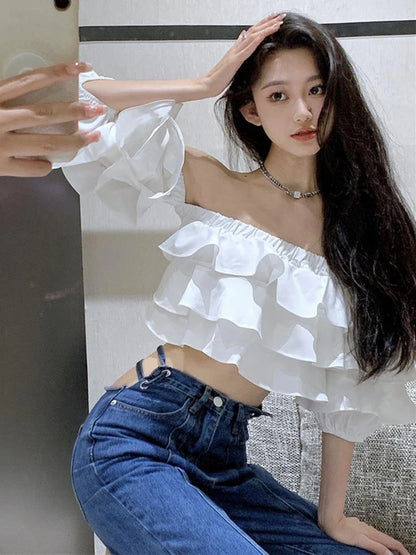 Blusa coreana con hombros descubiertos para mujer, blusa corta con volantes apilados, camisa de diseñador de verano de manga corta de gasa sexy, nueva