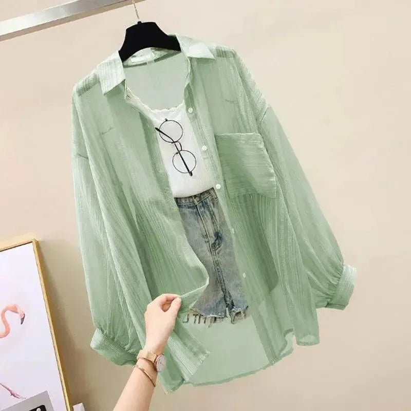 Blusa elegante de gasa transparente de manga larga con protección solar para mujer, estilo coreano, holgada, estilo cárdigan playero de verano.