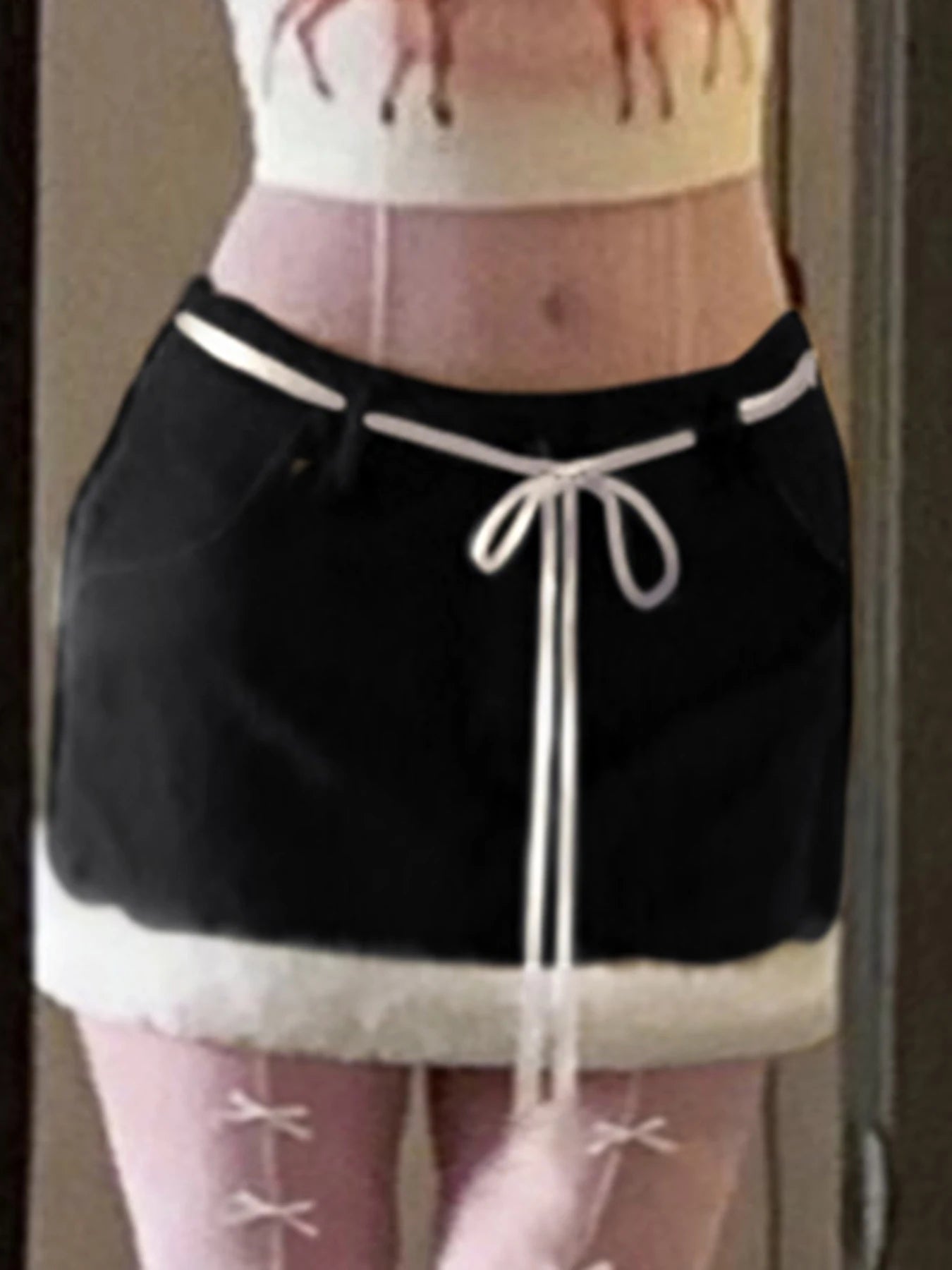 Minifalda negra Hotsweet para mujer, otoño, nueva ropa Y2k, falda de pana con lazo y ribete falso, combina con todo.