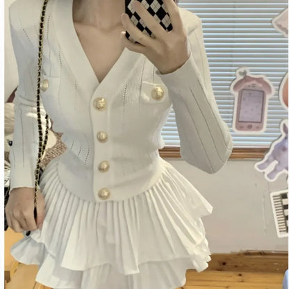 Conjunto de falda de dos piezas de punto de moda coreana de otoño para mujer, suéter informal de un solo pecho con cuello en V y minifalda con volantes, nuevos conjuntos Y2K