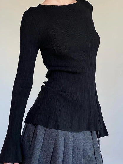 Camiseta elegante de manga acampanada ajustada negra lisa para mujer, sencilla, básica, de punto, para primavera y otoño