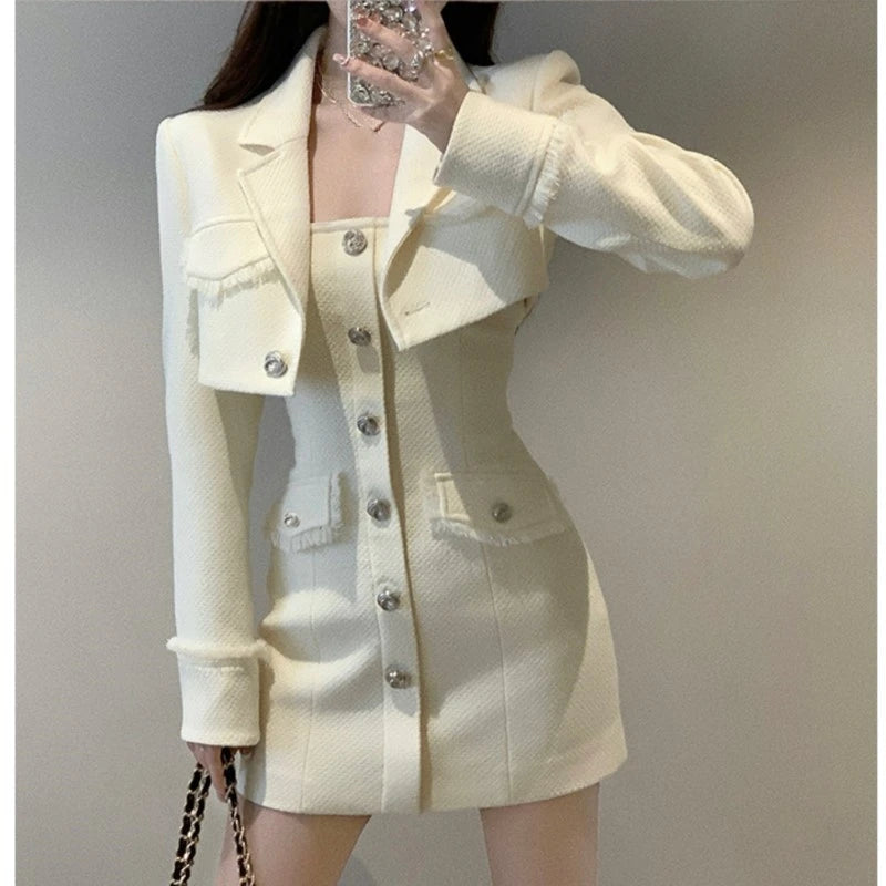 Elegante conjunto de dos piezas de tweed para otoño, chaqueta corta de manga larga para mujer, minivestido ajustado sin tirantes, moda coreana, conjuntos de lujo.