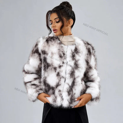 Abrigo de piel sintética de zorro esponjoso de invierno para mujer, marca de moda urbana, abrigo elegante para niñas, chaqueta corta y cálida de piel peluda