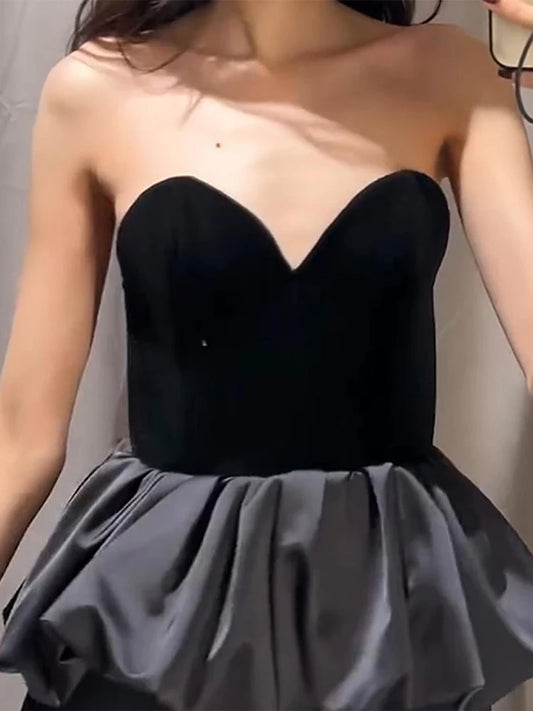 Top de tubo de terciopelo sexy sin tirantes para mujer, top de corsé corto sin mangas plisado negro vintage para mujer, ropa de calle elegante y versátil de primavera