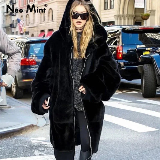 Abrigo largo de piel sintética de marca de lujo de moda de invierno para mujer, chaqueta con capucha y cremallera, abrigos gruesos y cálidos de piel sintética de conejo de peluche