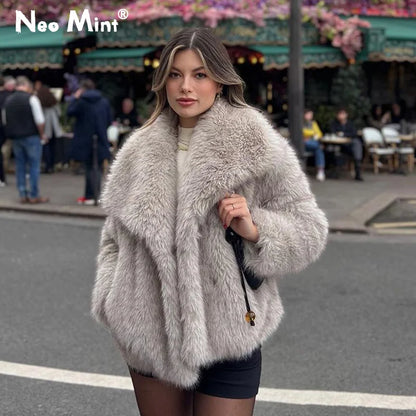 Abrigo de piel sintética con degradado para mujer, chaqueta de piel de zorro sintética con cuello de piel grande de lujo, nueva moda de invierno