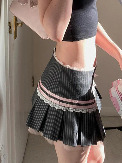 Minifalda plisada Y2K con lazo de encaje en contraste y rayas para mujer, con botones, cintura baja, corte A, estilo ballet, estilo preppy, estilo kawaii.