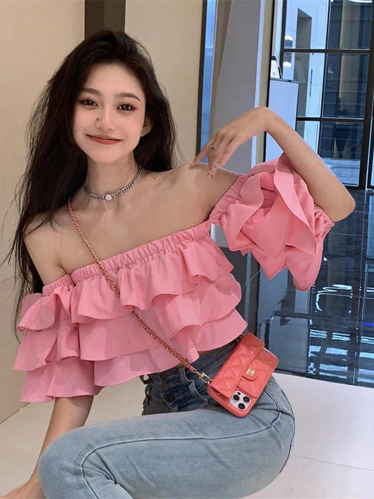 Blusa coreana con hombros descubiertos para mujer, blusa corta con volantes apilados, camisa de diseñador de verano de manga corta de gasa sexy, nueva