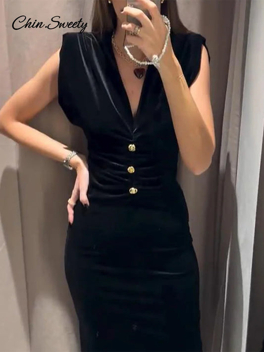 Vintage V-neck Velvet Long Dress For Women Elegant Sleeveless Pleat Metal Button High Waist Party Dresses 2025 Lady Evening Gown