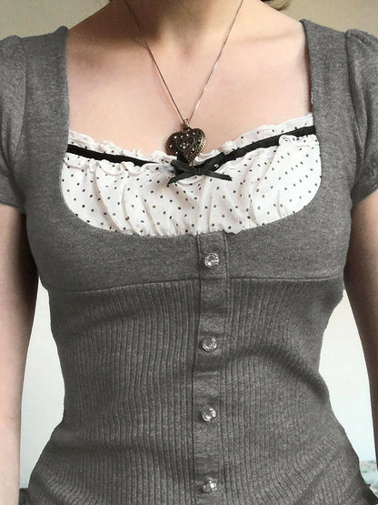 Camiseta elegante para mujer, con retazos de encaje, cuello cuadrado, de punto, dobladillo con volantes, Y2K, color gris