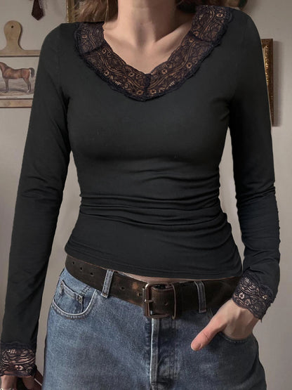 Camiseta de mujer con escote en V y ribete de encaje liso y dulce, de manga larga, estilo ballet, ajustada, de otoño, moderna, básica, combina con todo.