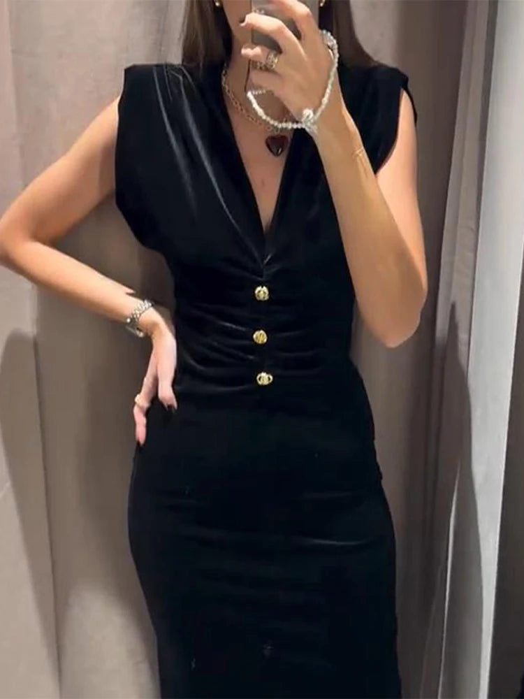 Elegante vestido largo plisado de terciopelo con escote en V para mujer, elegante vestido de noche vintage ajustado negro con una sola botonadura de metal sin mangas para mujer