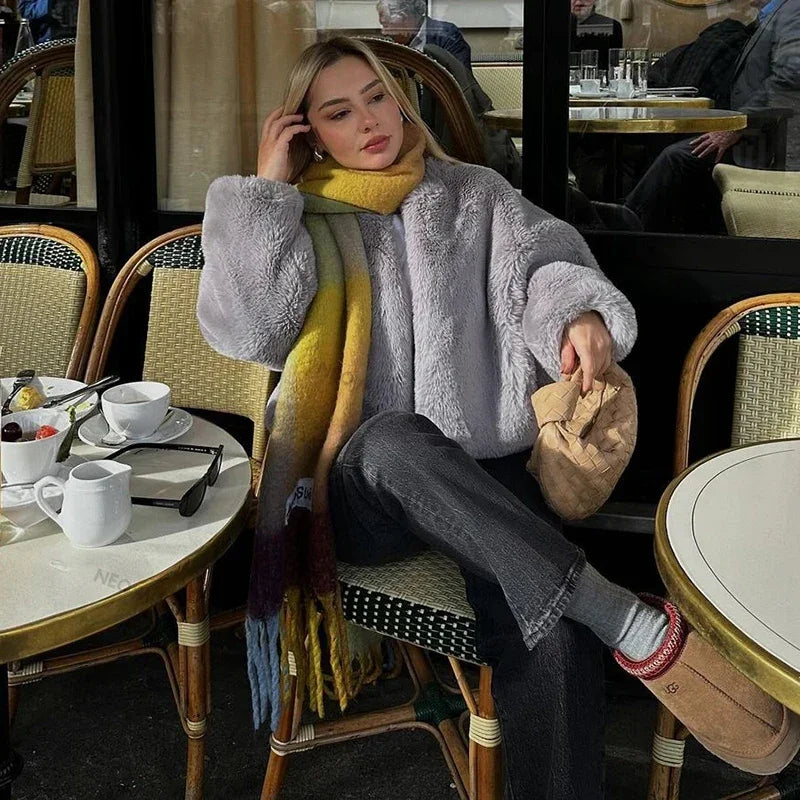 Abrigo de piel sintética de conejo para mujer, chaqueta de piel suave y cálida, estilo urbano, para invierno