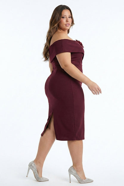 Plus Size Night Out Dress - Flower Corsage Side Detail Plus Size Midi Dress