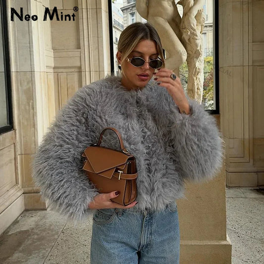 Chaqueta de piel de cordero de marca exclusiva de invierno para mujer, estilo chic, estilo blogger, de piel sintética recortada y peluda.