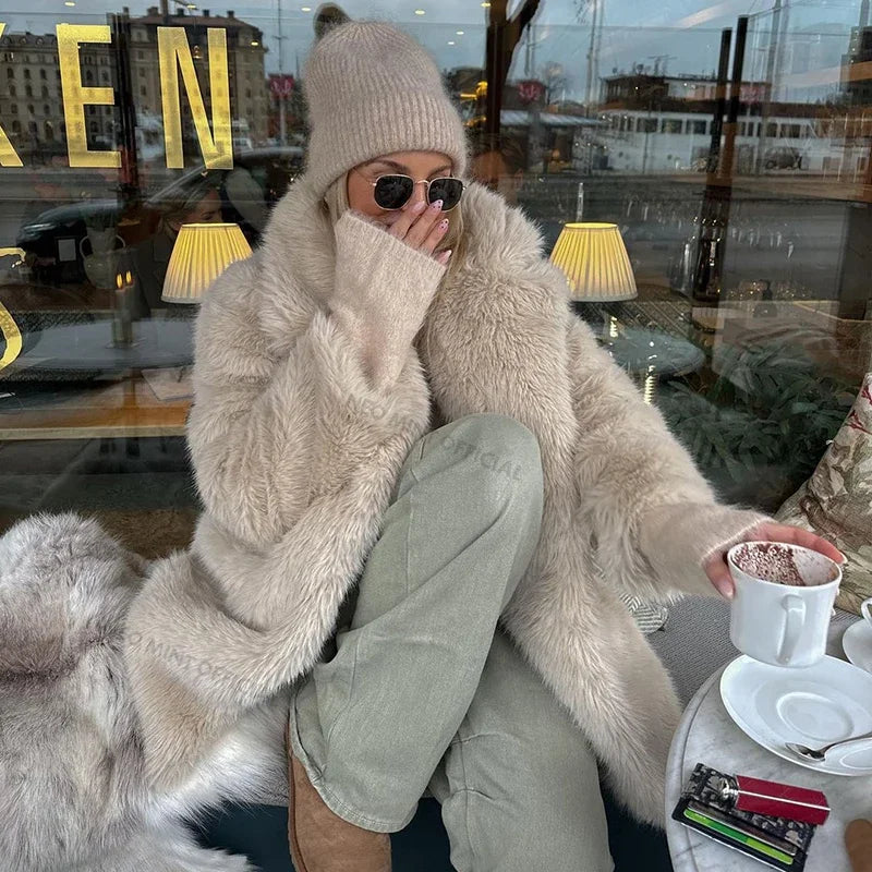 Lapels Faux Fur Coat Women  Winter Brand Designer Fluffy Fox Fur Jacket Luxury Furry Overcoats Girl Stylish Long Outerwear