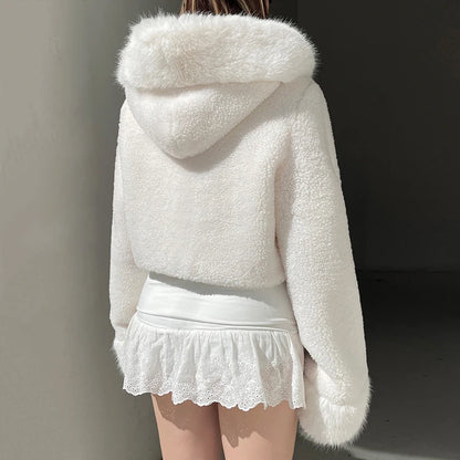 Abrigo con capucha de piel sintética para mujer, moda urbana, chaqueta de nieve blanca y esponjosa, prendas de vestir ajustadas y cálidas para invierno, conjuntos elegantes para dama.