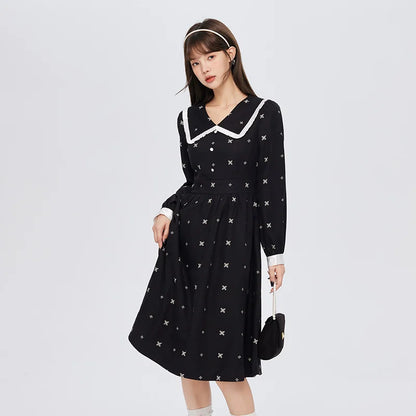 Vestido de mujer con mangas abullonadas y estampado completo, negro, de invierno, con solapa de encaje.