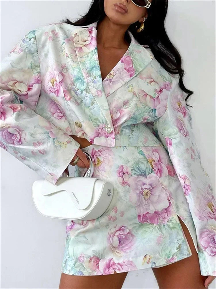 Printed Fashion 2 Piece-Set Skirt Female V-Neck Cropped Top And Mini Skirt Sets Commute Clothes Women’s Contrast Outfits
