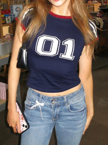Camiseta de manga corta con estampado digital Y2K para mujer, con ribete en contraste, cuello redondo, ajustada, informal, estilo preppy, deportiva, de fútbol