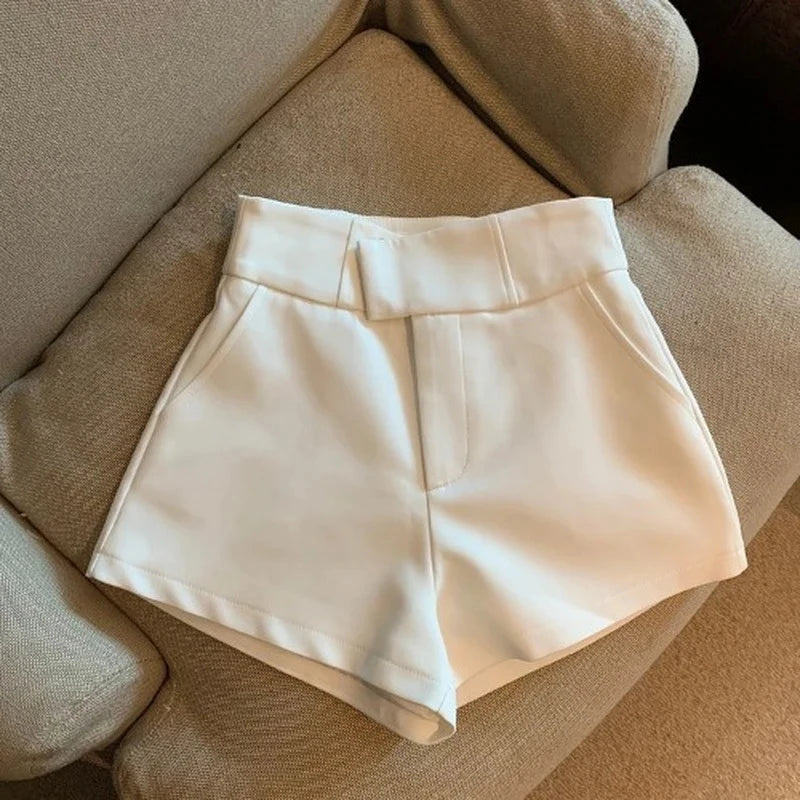 Pantalones cortos negros Y2K para mujer, elegantes, de cintura alta, blancos, de corte A y pierna ancha, sexys, ajustados para discoteca, novedad