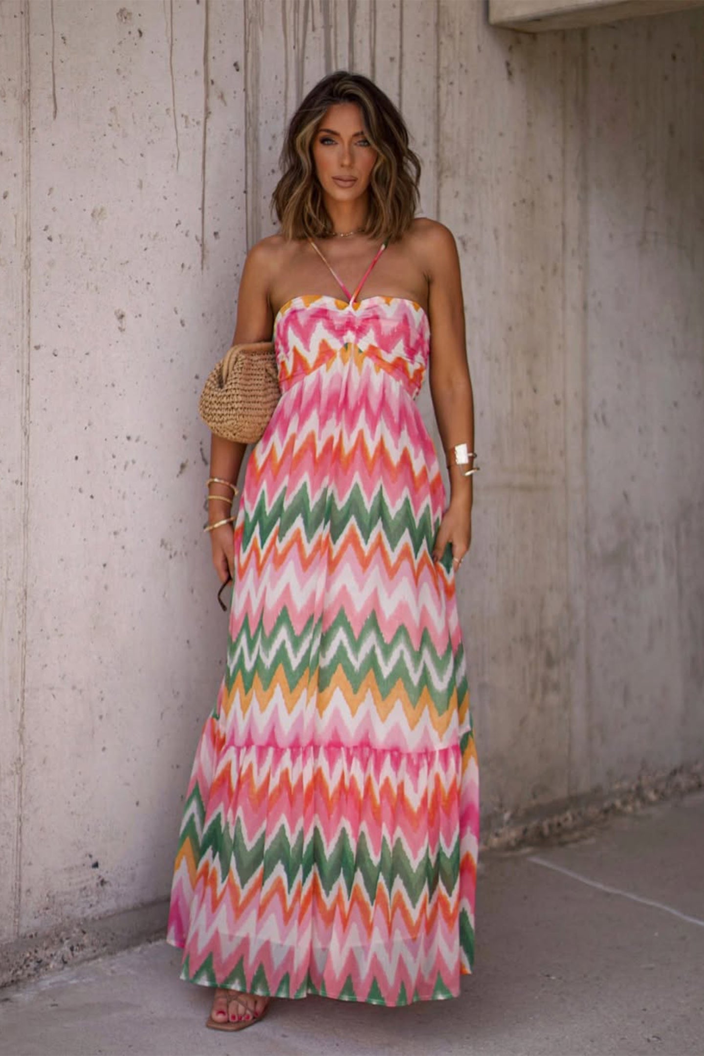 Vestido largo con tirantes finos y estampado de chevrones de Martha 