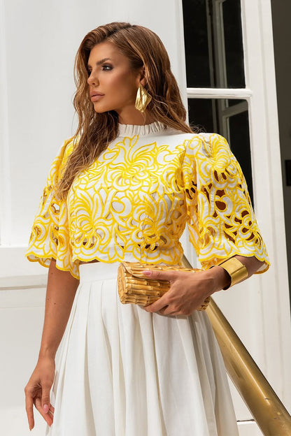 Conjunto de dos piezas con bordado floral Kelly 
