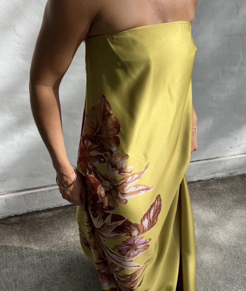 Vestido largo sin tirantes con estampado floral Xenia 
