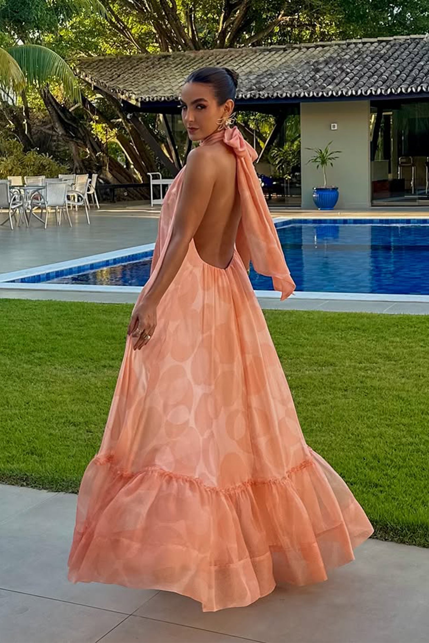 Vestido largo con cuello halter y estampado Stephanie 