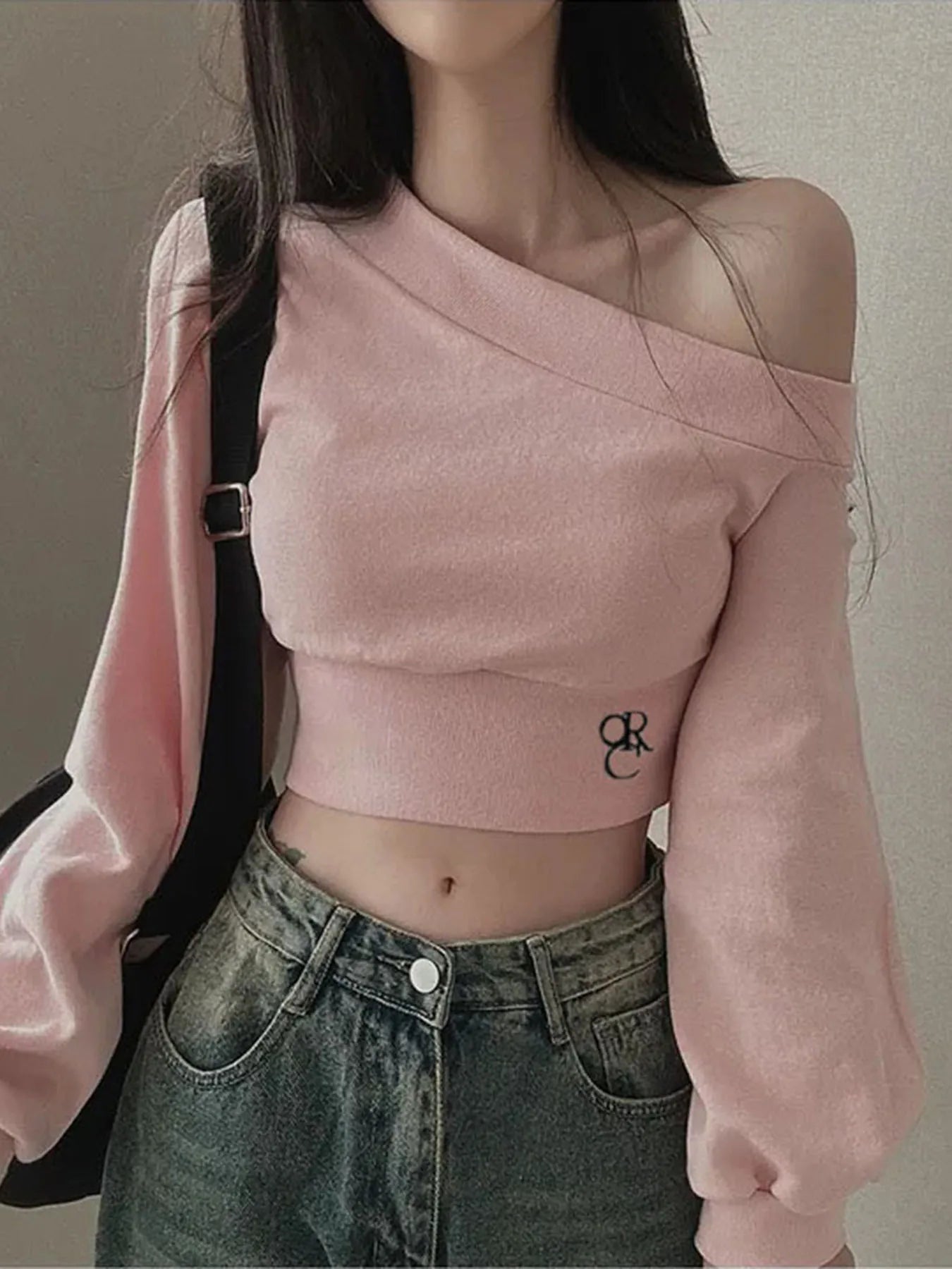 Camisetas de moda para mujer, blusas casuales de manga larga, cuello alto, lisas, cómodas y de un solo hombro.