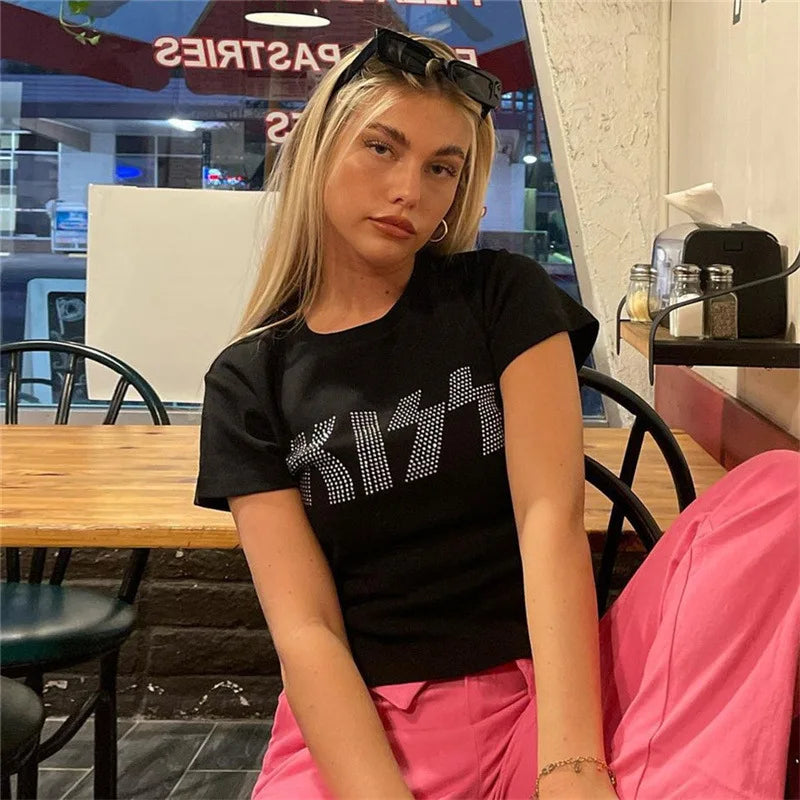 Camiseta de manga corta de verano estilo europeo y americano con parte superior de diamante caliente con letras, camiseta con interior ajustado para mujer