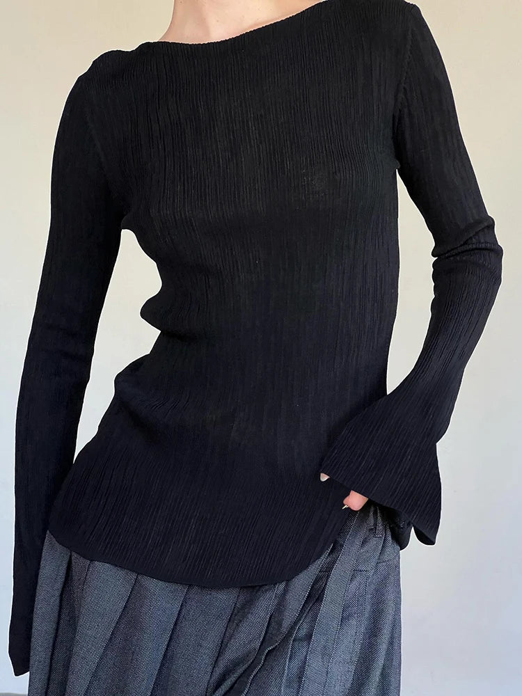 Camiseta elegante de manga acampanada ajustada negra lisa para mujer, sencilla, básica, de punto, para primavera y otoño