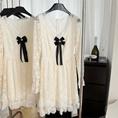 Elegantes minivestidos de encaje para mujer, cuello en V, manga larga, volantes, corte en A, otoño, nuevo, dulce, moda coreana, vestido de fiesta, vestidos femeninos