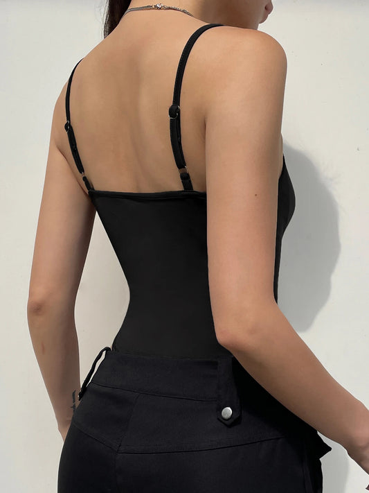 Body sexy sin mangas ajustado con fruncido y tirantes finos para mujer, camisola básica lisa de color negro para vacaciones