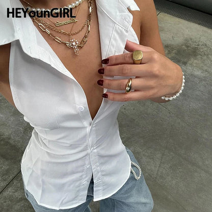 Camiseta blanca sexy con cordones y espalda descubierta para mujer, sin mangas, con cuello vuelto, botones y estilo chic.