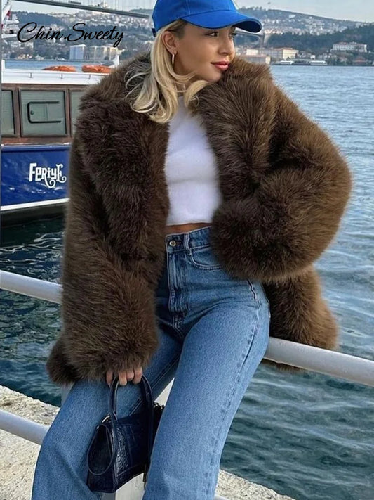 Abrigos de piel sintética marrón de lujo para mujer, chaqueta larga y cálida con solapa y manga larga, abrigo de invierno grueso y esponjoso para la calle, nuevo
