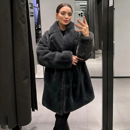 Abrigo de piel sintética de conejo para mujer, chaqueta gruesa y cálida de diseñador de marca, abrigo clásico gris oscuro con cuello de piel