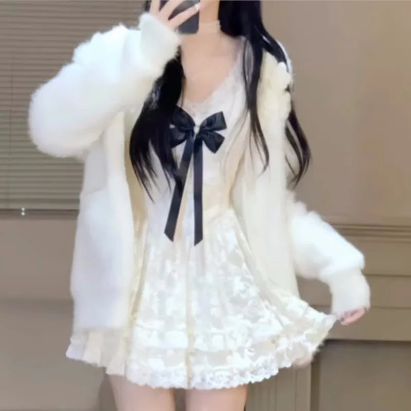 Elegantes minivestidos de encaje para mujer, cuello en V, manga larga, volantes, corte en A, otoño, nuevo, dulce, moda coreana, vestido de fiesta, vestidos femeninos